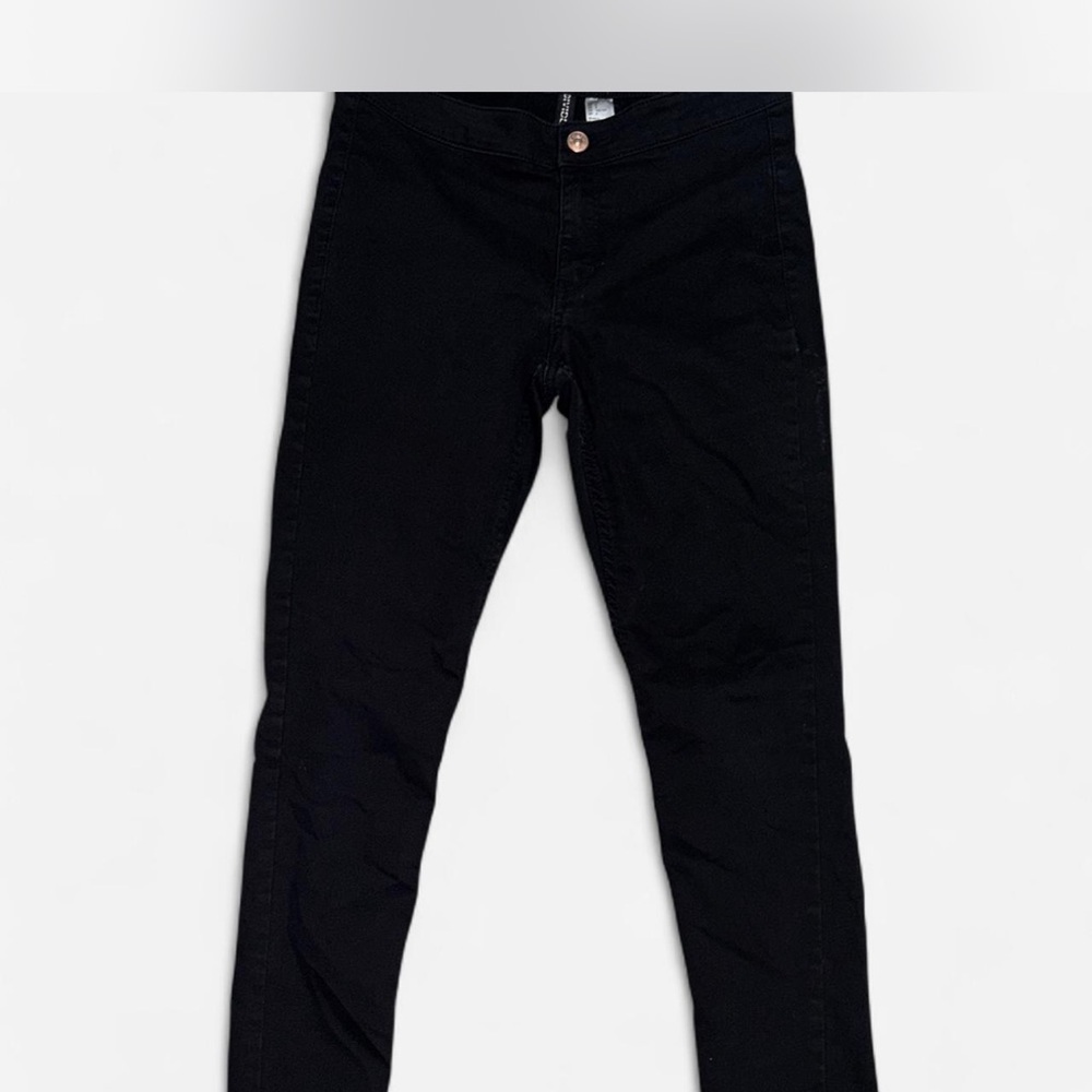 H&m black skinny jeans size 8